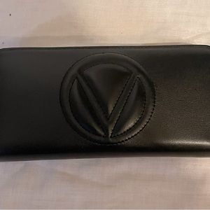 Brand New Valentino Black Leather Zipper Wallet